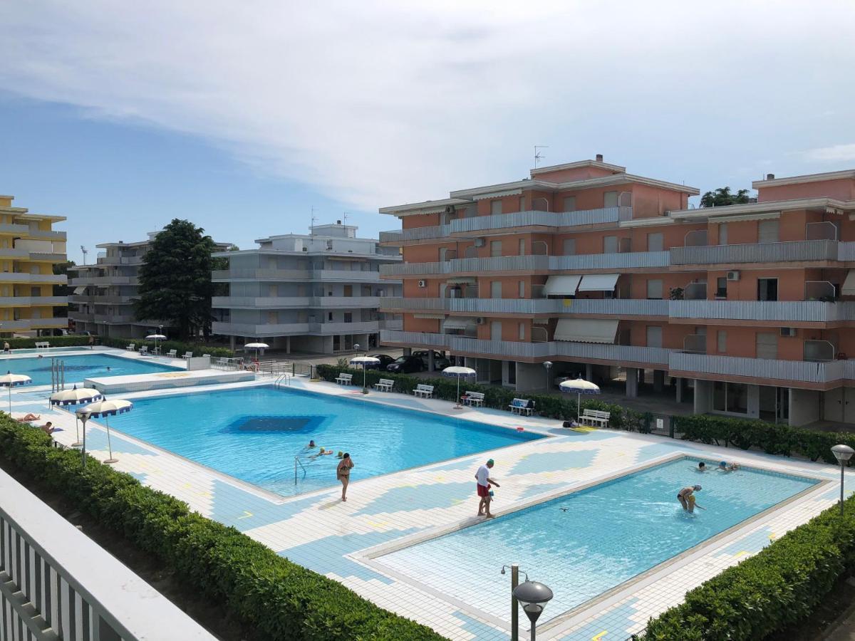 Residence Valbella - Geturhotels Bibione Bagian luar foto